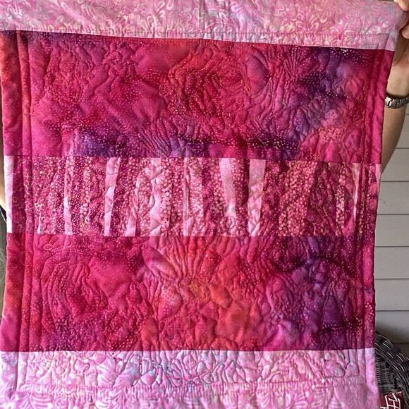 NWT. Color of Flowers Hand Crafted Quilted Wall Art - Picture 10 of 11